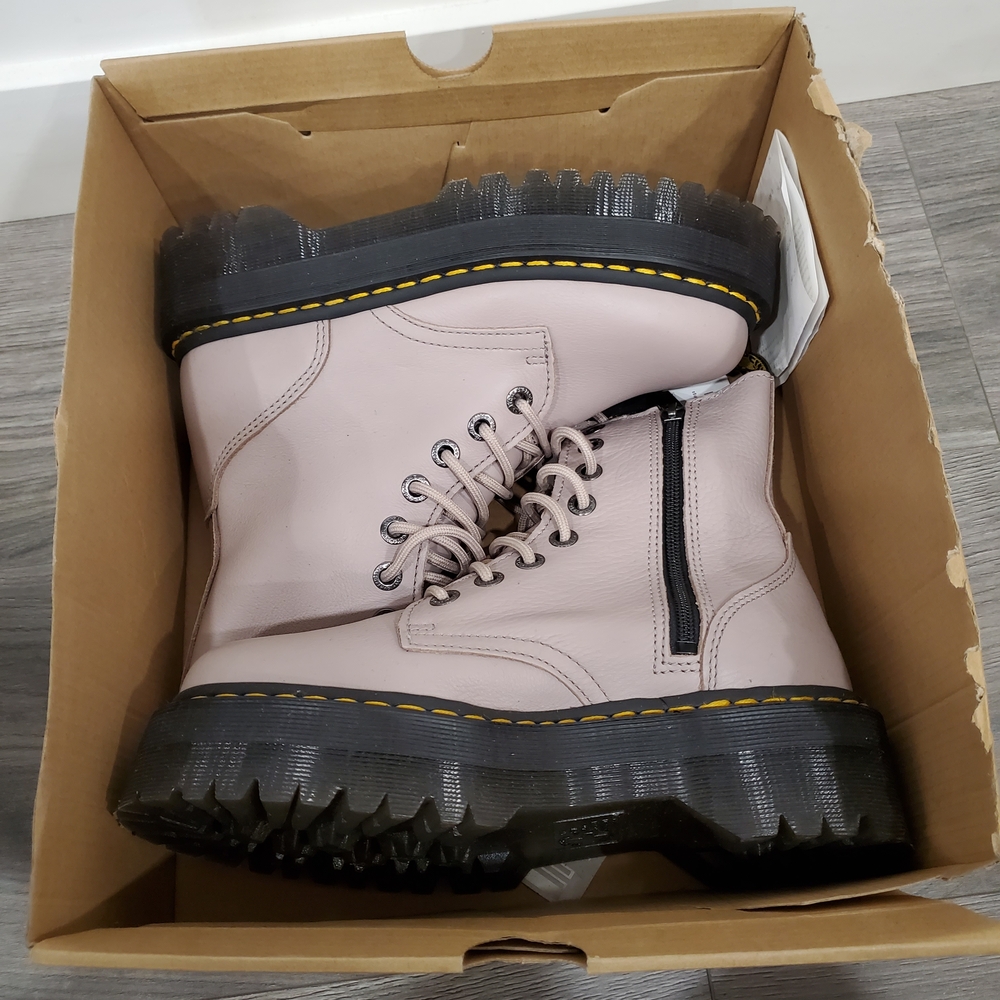 Womens 7 EU 38 Dr. Martens Vintage Taupe Jadon III Platform Boots RARE